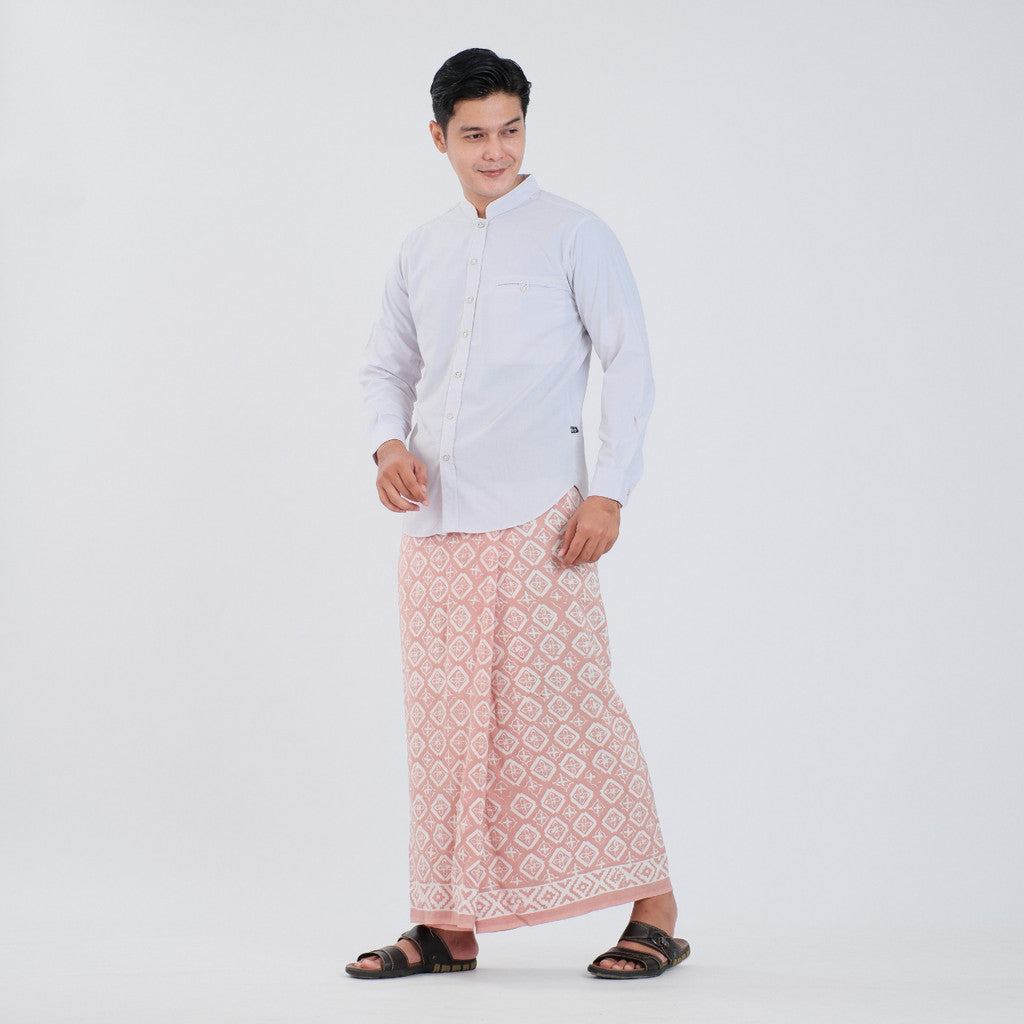 Sarung Batik Cap Pastel Monokrom Rayon Surya Teja SPM-11