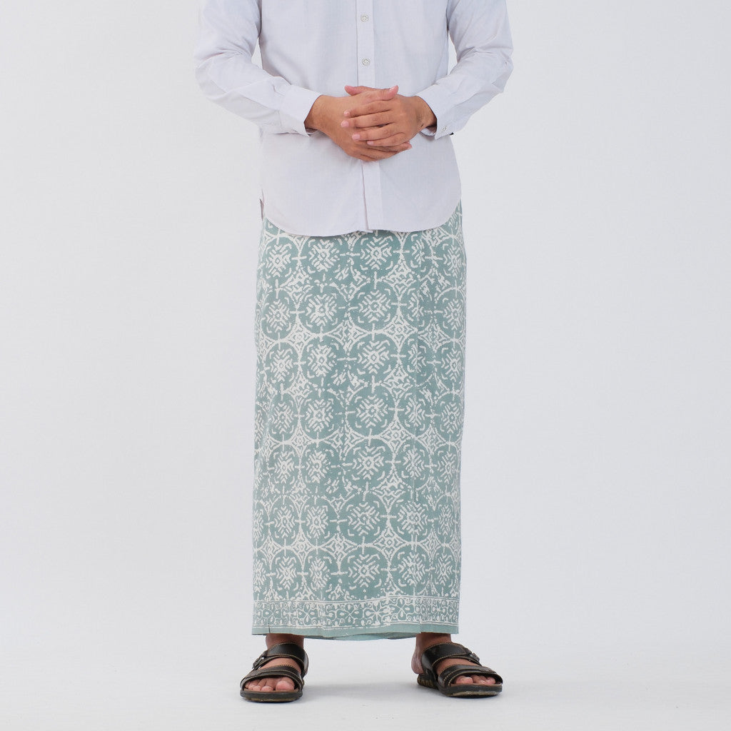 Sarung Batik Cap Pastel Monokrom Rayon Surya Teja SPM-2