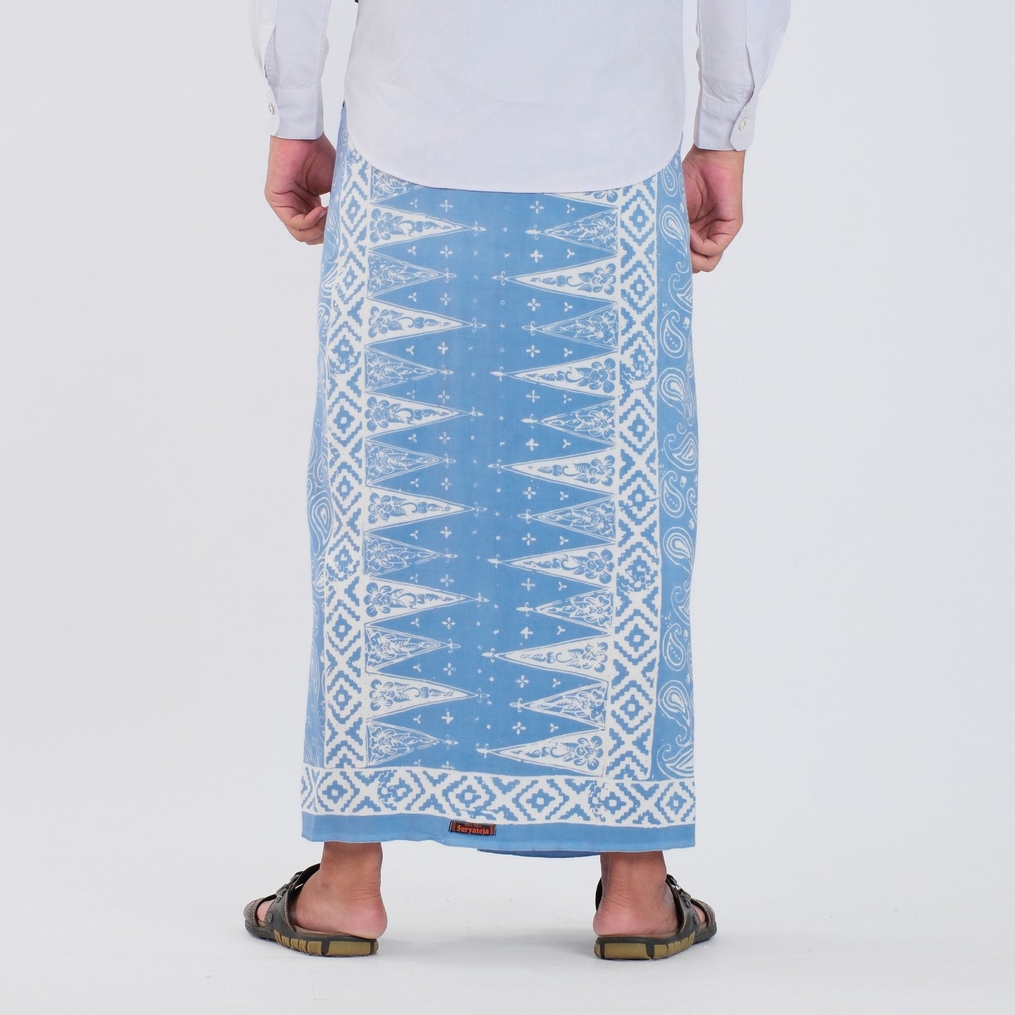 Sarung Batik Cap Sky Blue Monokrom Rayon Premium - Batik Surya Teja (SPM 5-16)