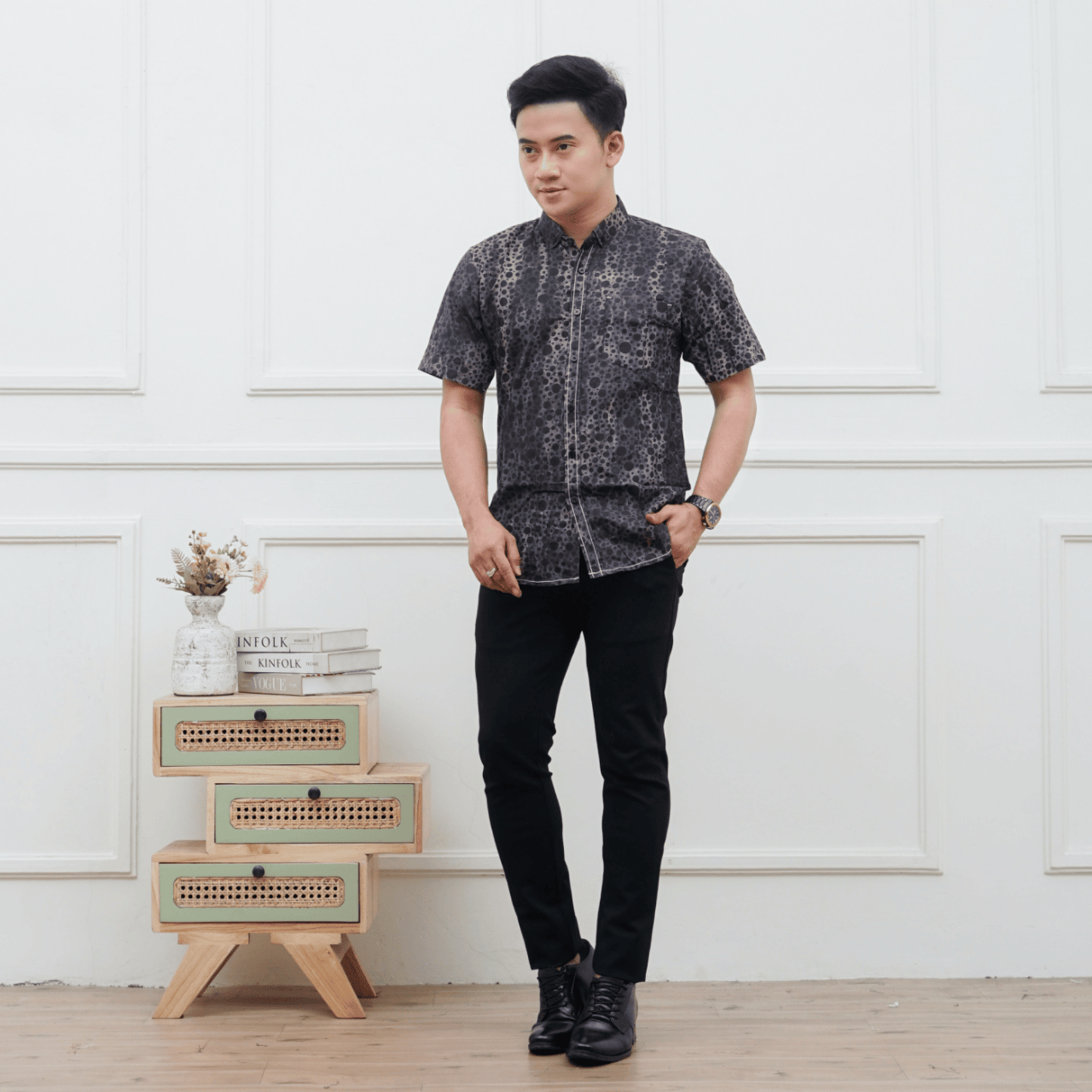 Kemeja Batik Pria Lengan Pendek Katun Premium Slimfit - Batik Surya Teja (KPES 1-6)