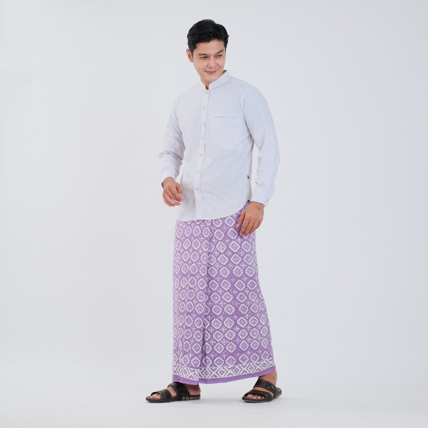 Sarung Batik Cap Lavender Monokrom Rayon Premium - Batik Surya Teja (SPM 3-18)