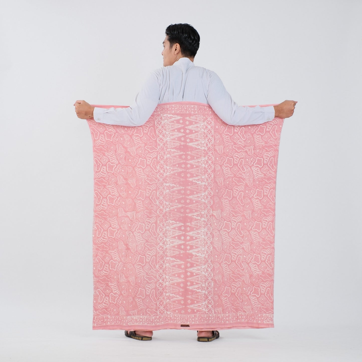 Sarung Batik Cap Baby Pink Monokrom Rayon Premium - Batik Surya Teja (SPM 4-17)