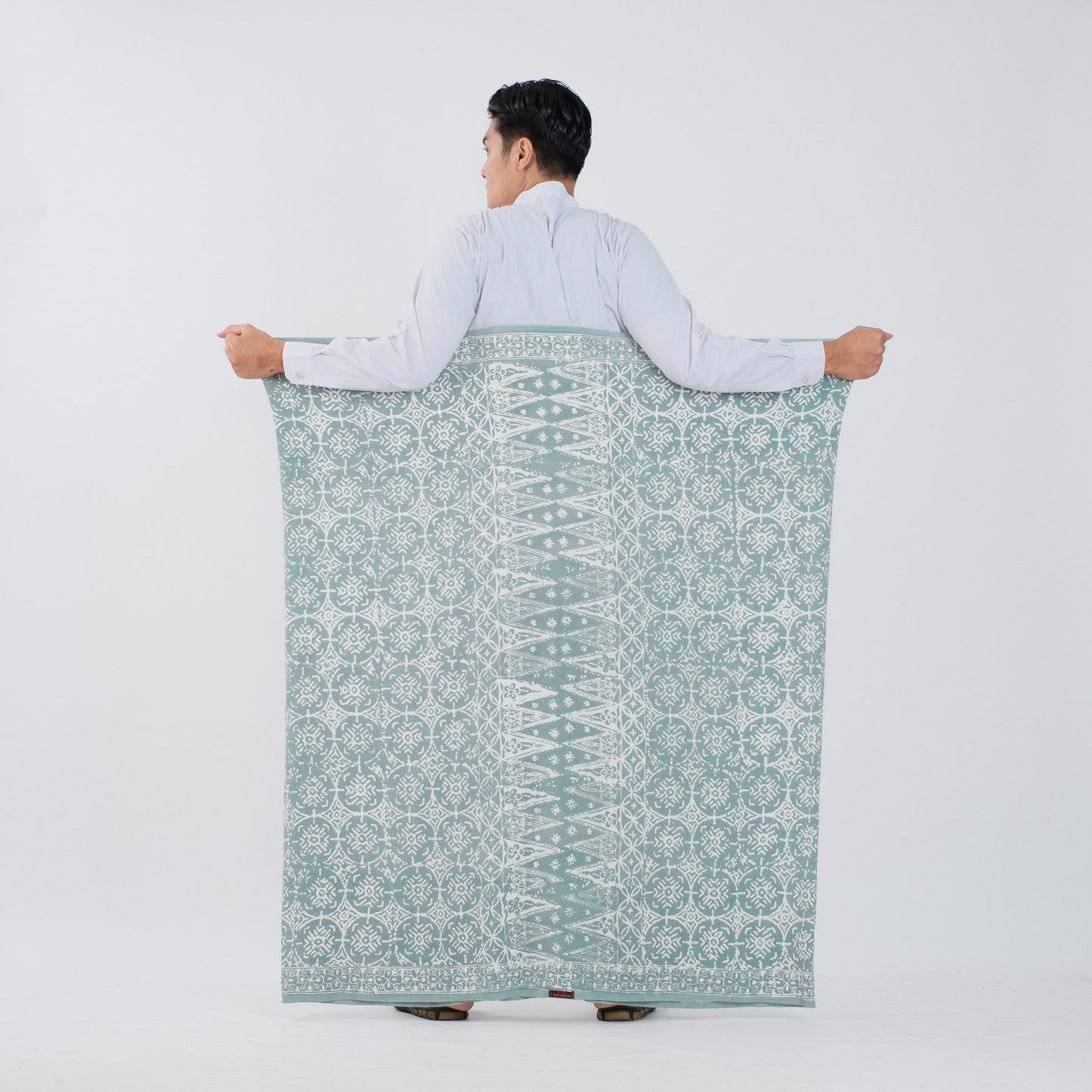 Sarung Batik Cap Sage Monokrom Rayon Premium - Batik Surya Teja (SPM 2-19)