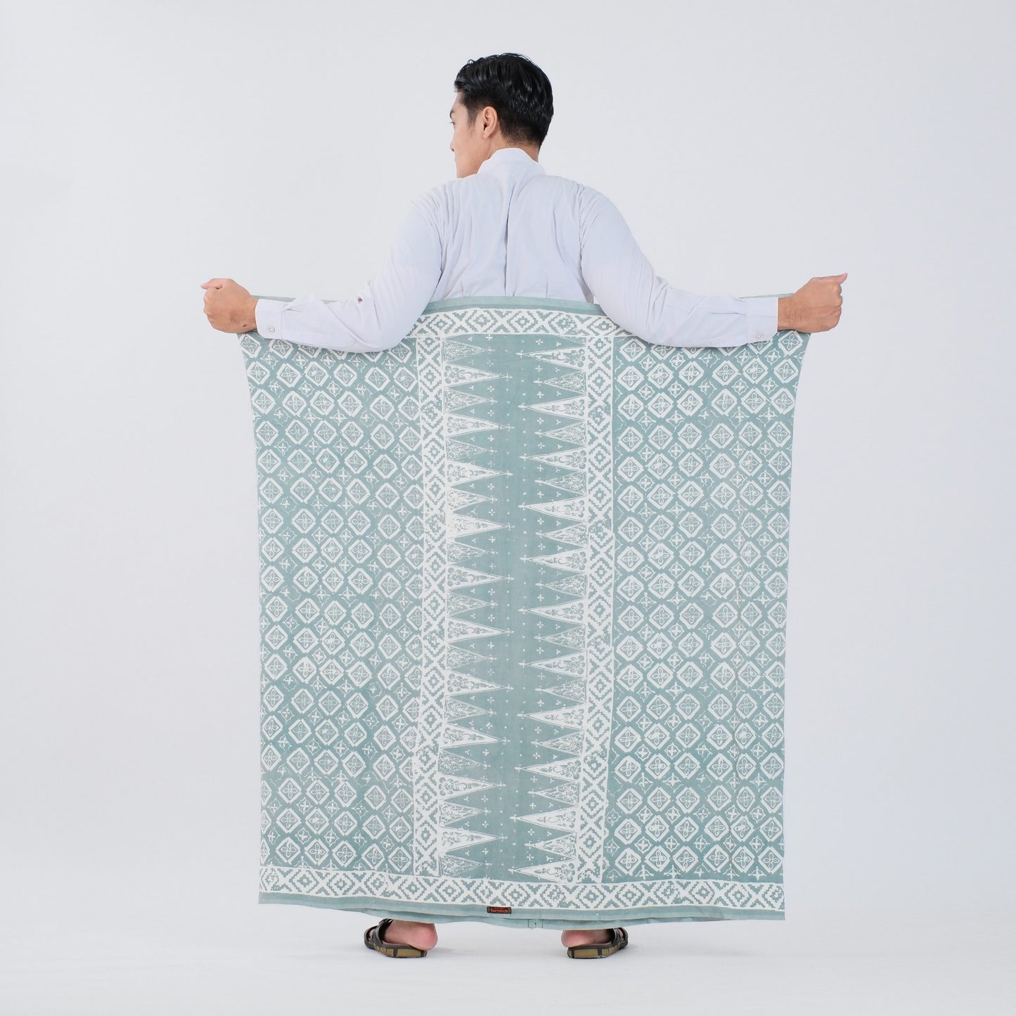 Sarung Batik Cap Sage Monokrom Rayon Premium - Batik Surya Teja (SPM 2-19)