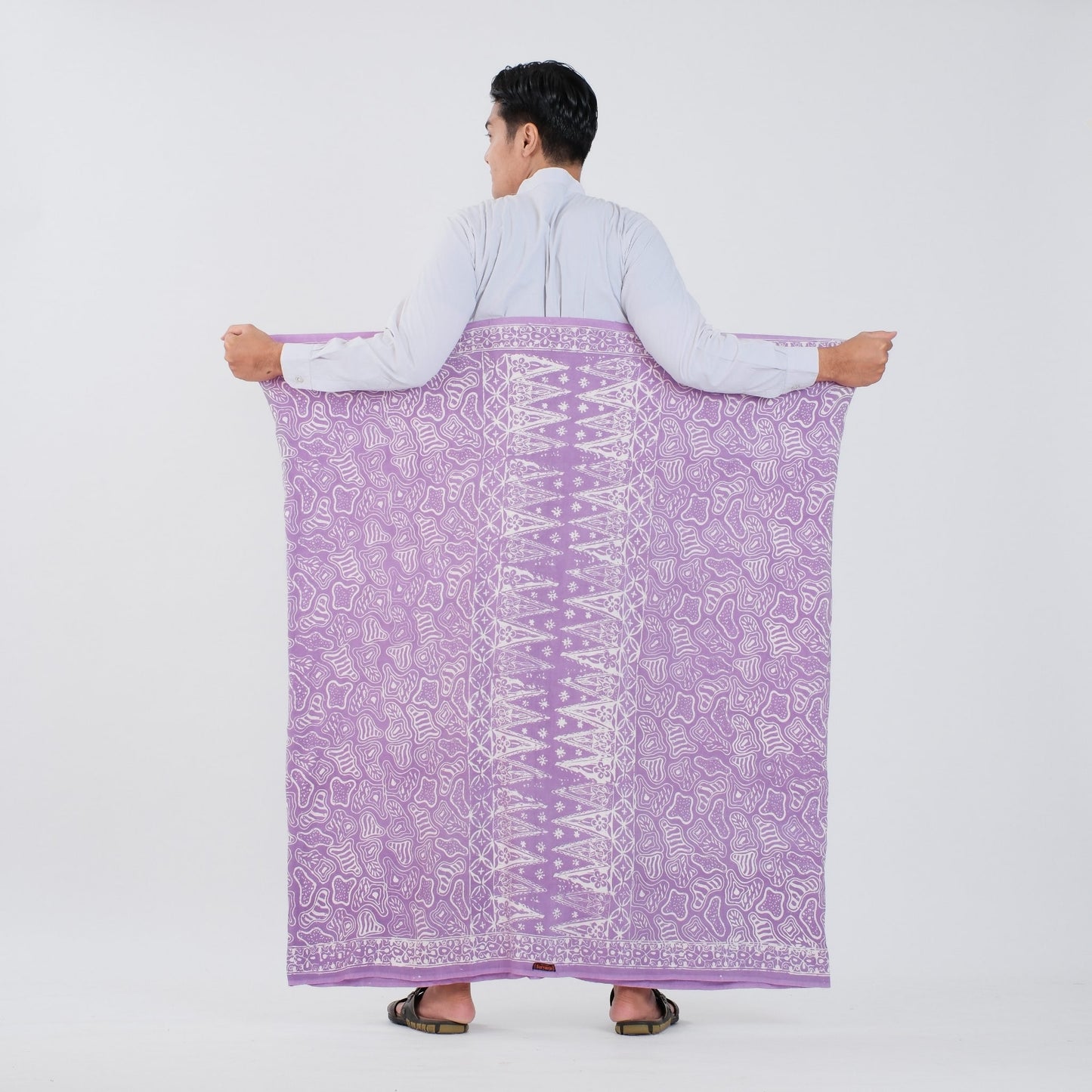 Sarung Batik Cap Lavender Monokrom Rayon Premium - Batik Surya Teja (SPM 3-18)