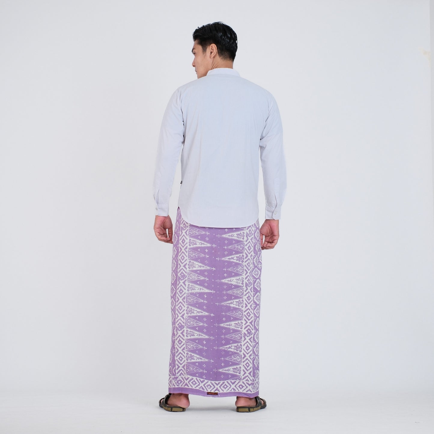Sarung Batik Cap Lavender Monokrom Rayon Premium - Batik Surya Teja (SPM 3-18)